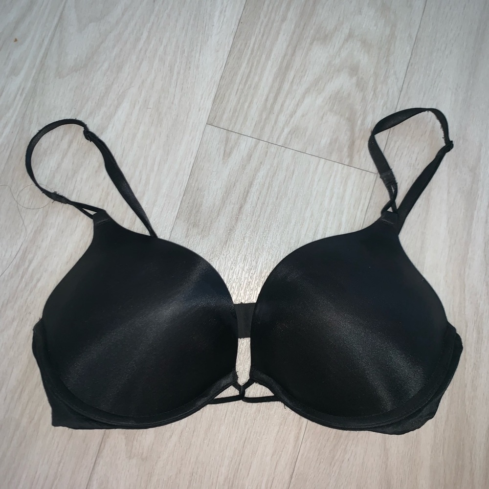 Victoria’s Secret black Bombshell 34C push up bra